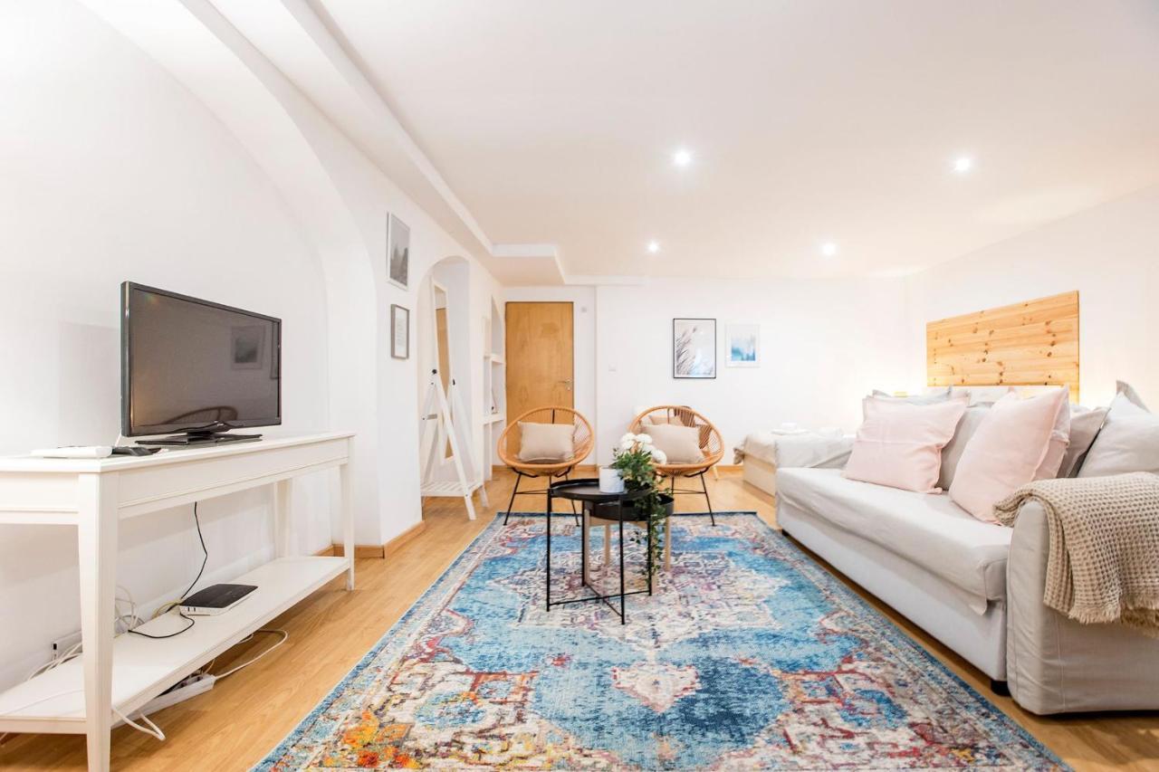 Almada Hideaway W/ Ac & Private Pool By Lovelystay Porto Eksteriør bilde